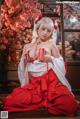 Coser@蜜汁猫裘 Vol.084: (50 photos )